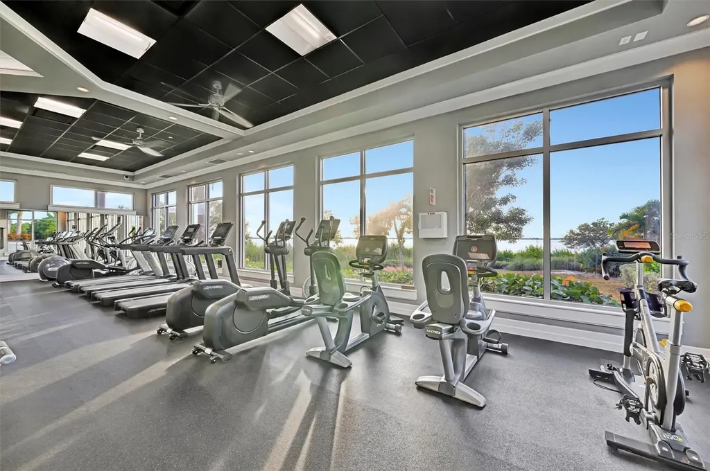 246 Sapphire Lake Drive Bradenton FL 34209
