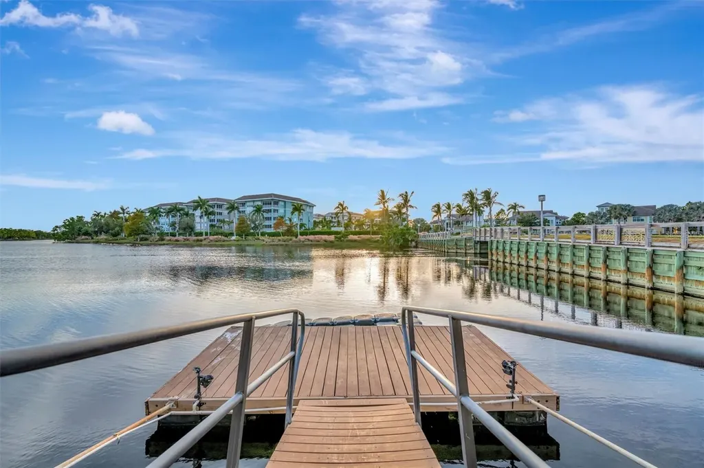 246 Sapphire Lake Drive Bradenton FL 34209