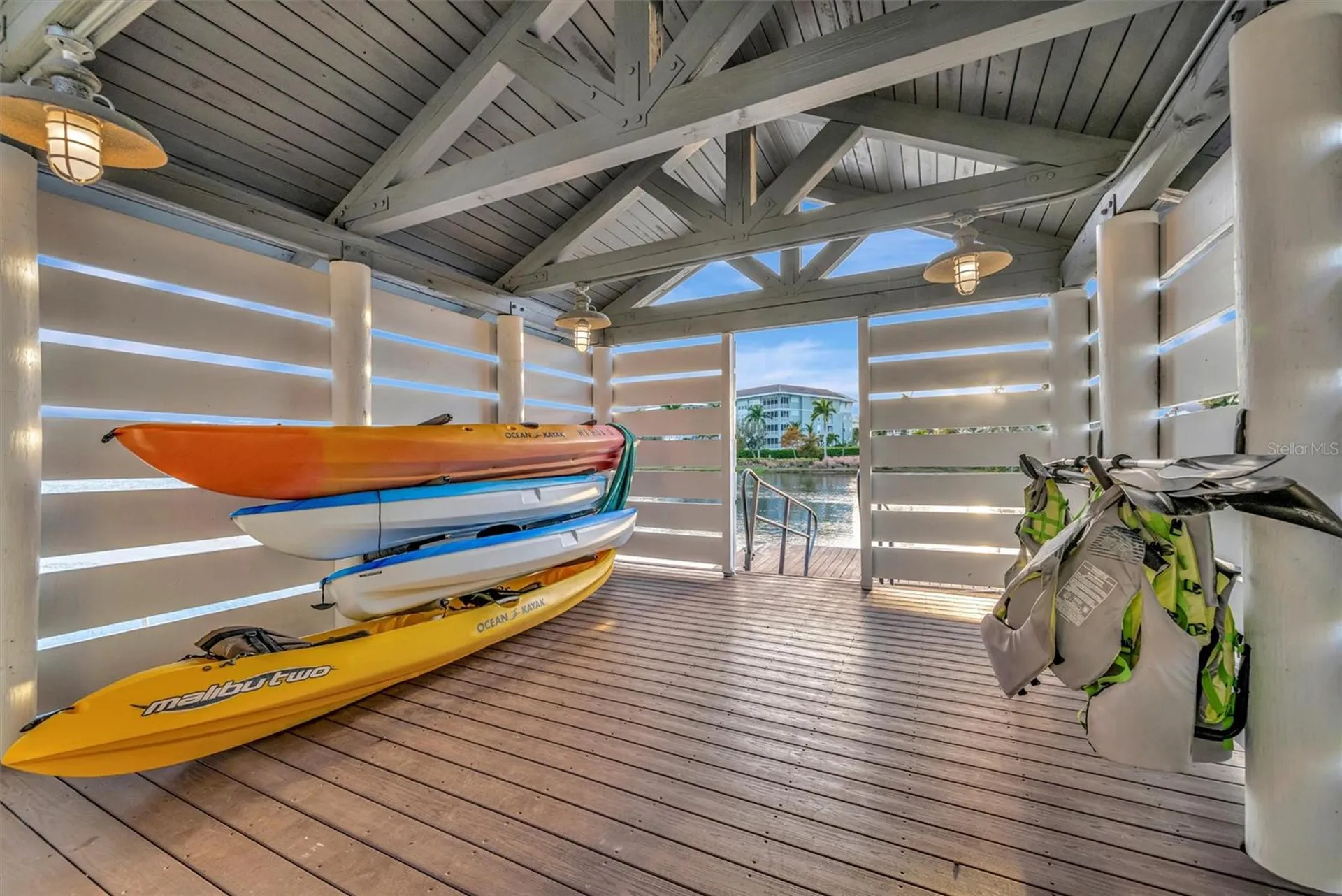 246 Sapphire Lake Drive Bradenton FL 34209