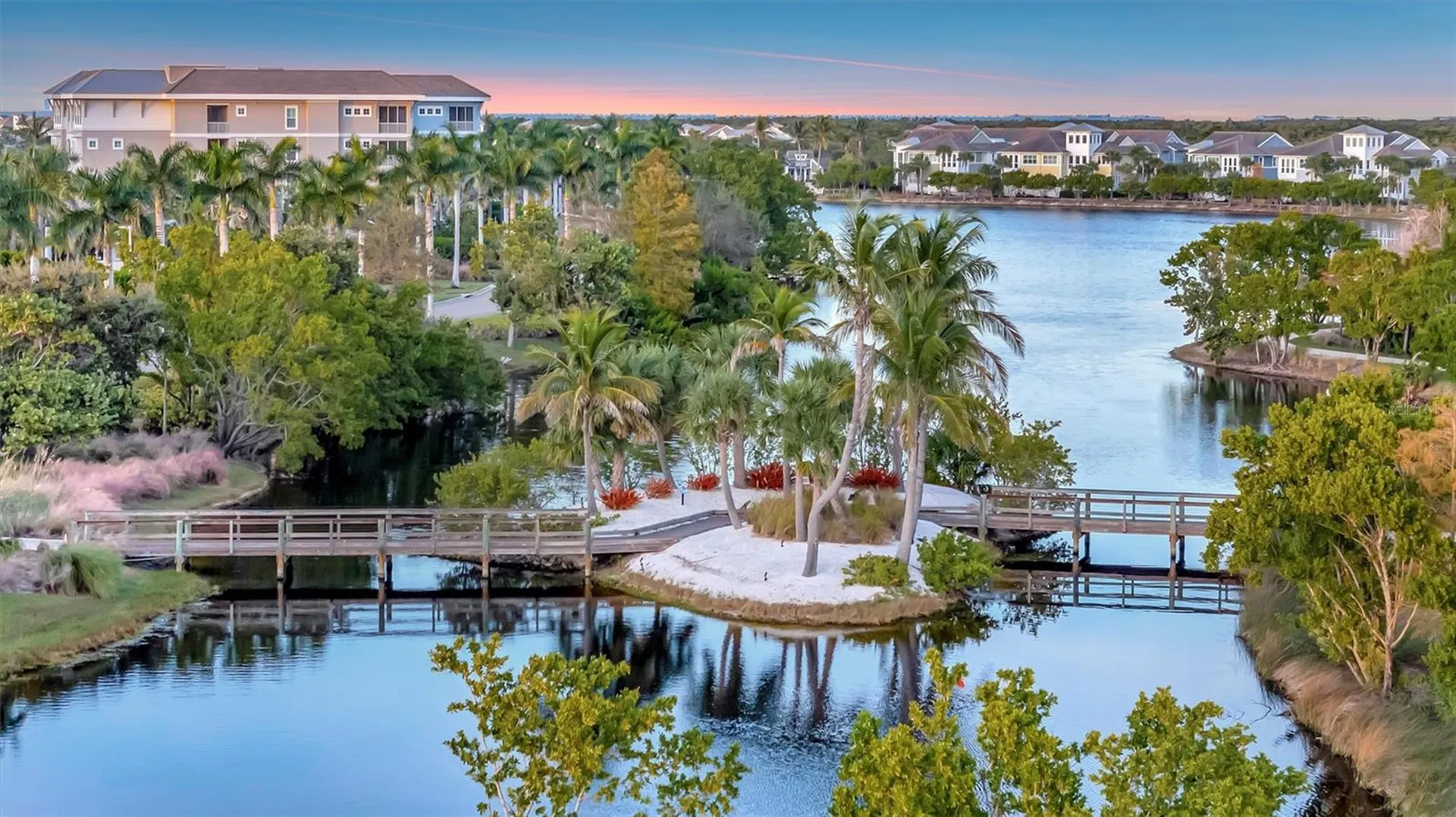 246 Sapphire Lake Drive Bradenton FL 34209