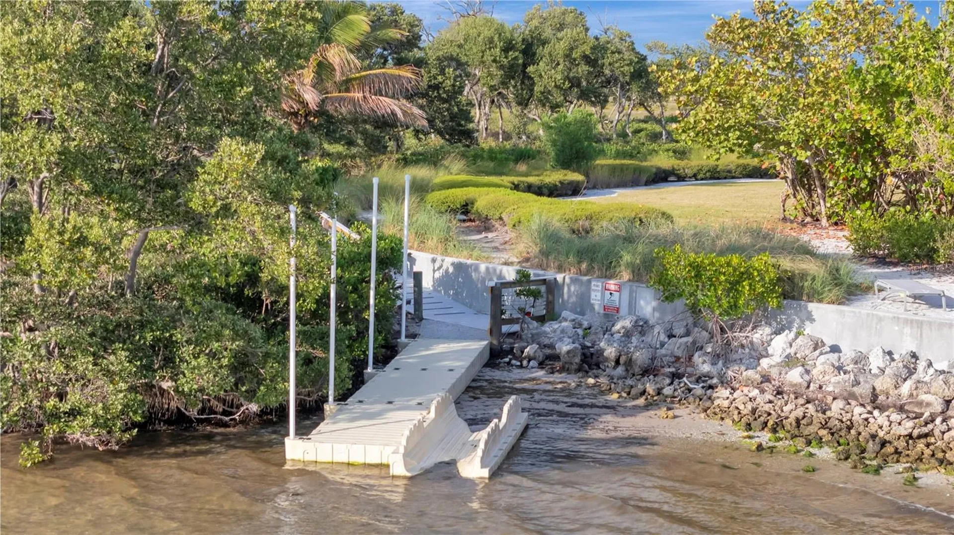 246 Sapphire Lake Drive Bradenton FL 34209