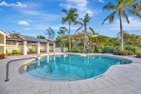 246 Sapphire Lake Drive Bradenton FL 34209
