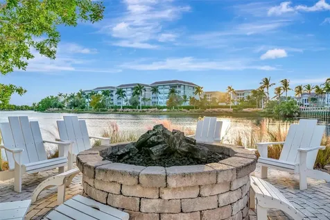 246 Sapphire Lake Drive Bradenton FL 34209