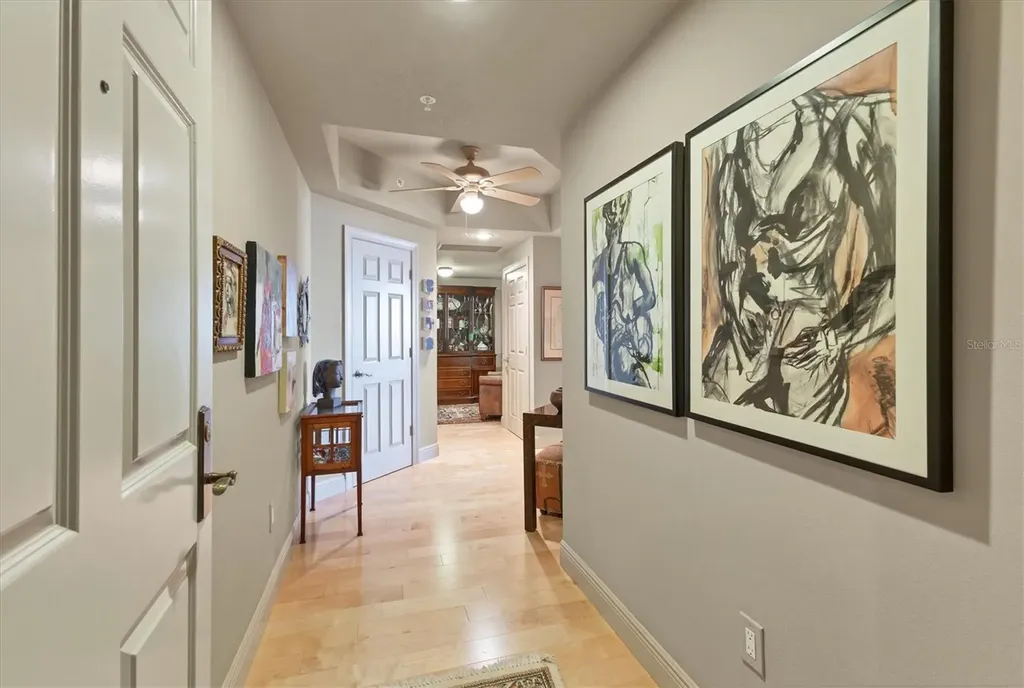 800 N Tamiami Trail Sarasota FL 34236