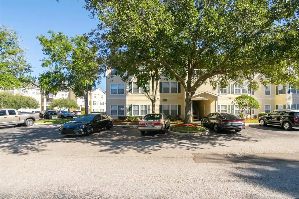 18103 Back Stretch Lane Tampa FL 33647