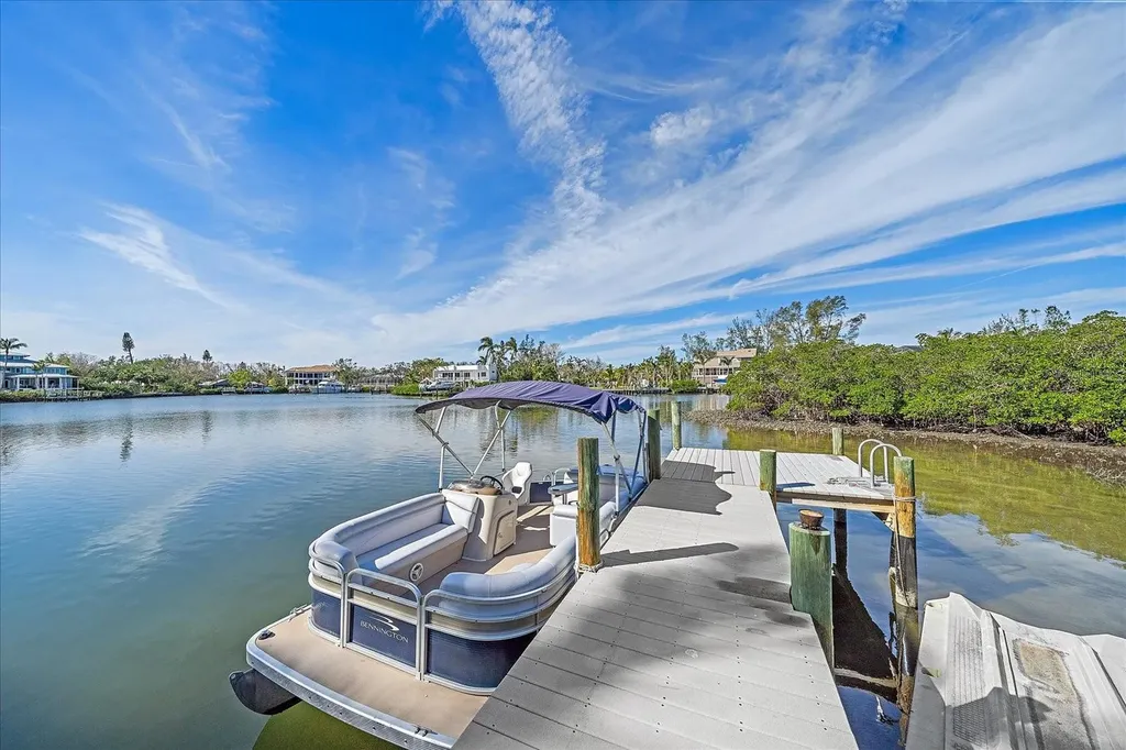 4136 Roberts Point Circle Sarasota FL 34242