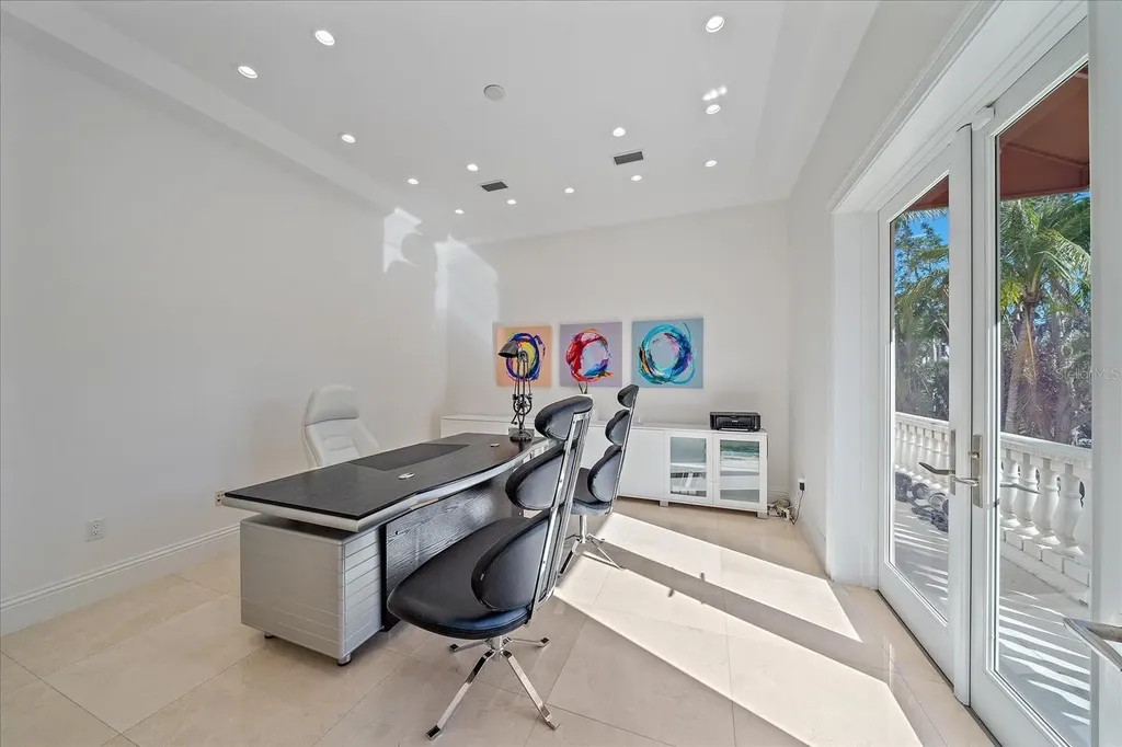 4136 Roberts Point Circle Sarasota FL 34242