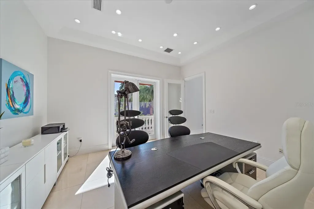 4136 Roberts Point Circle Sarasota FL 34242