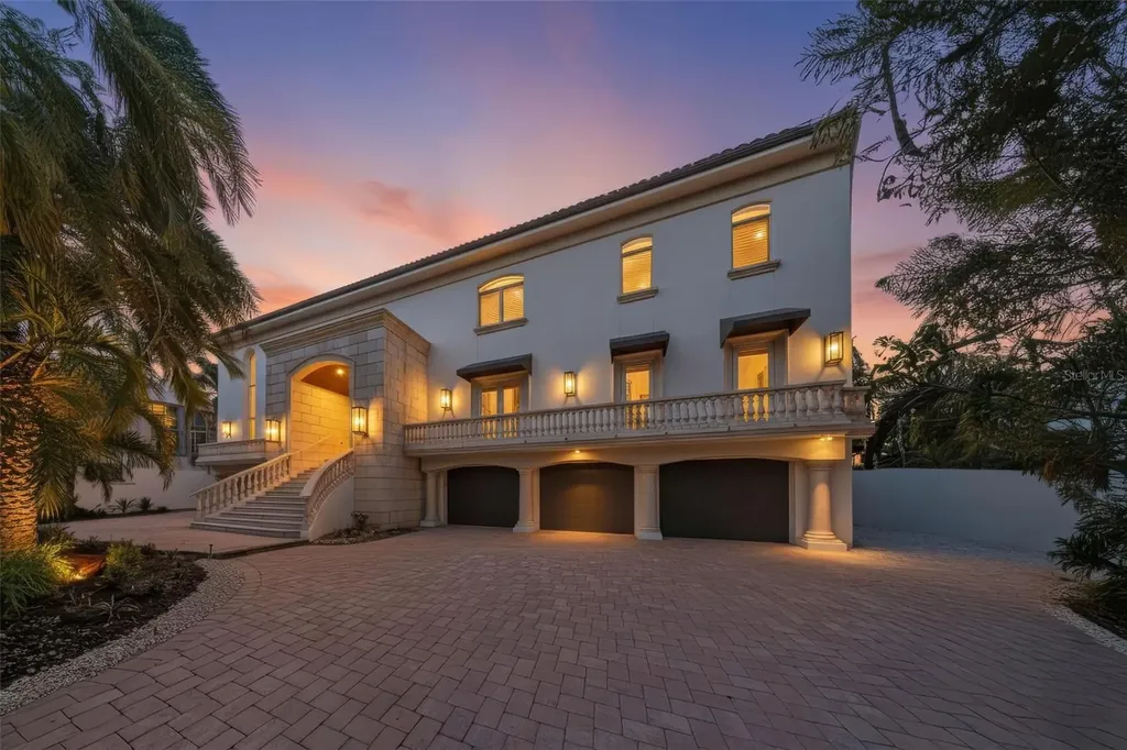 4136 Roberts Point Circle Sarasota FL 34242