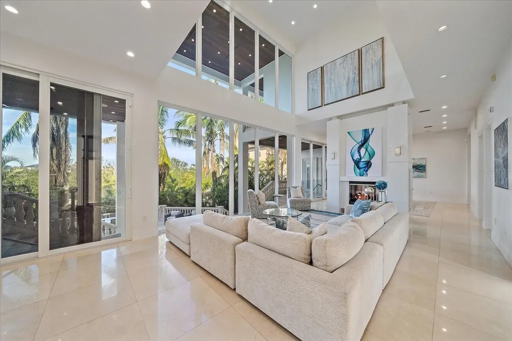 4136 Roberts Point Circle Sarasota FL 34242