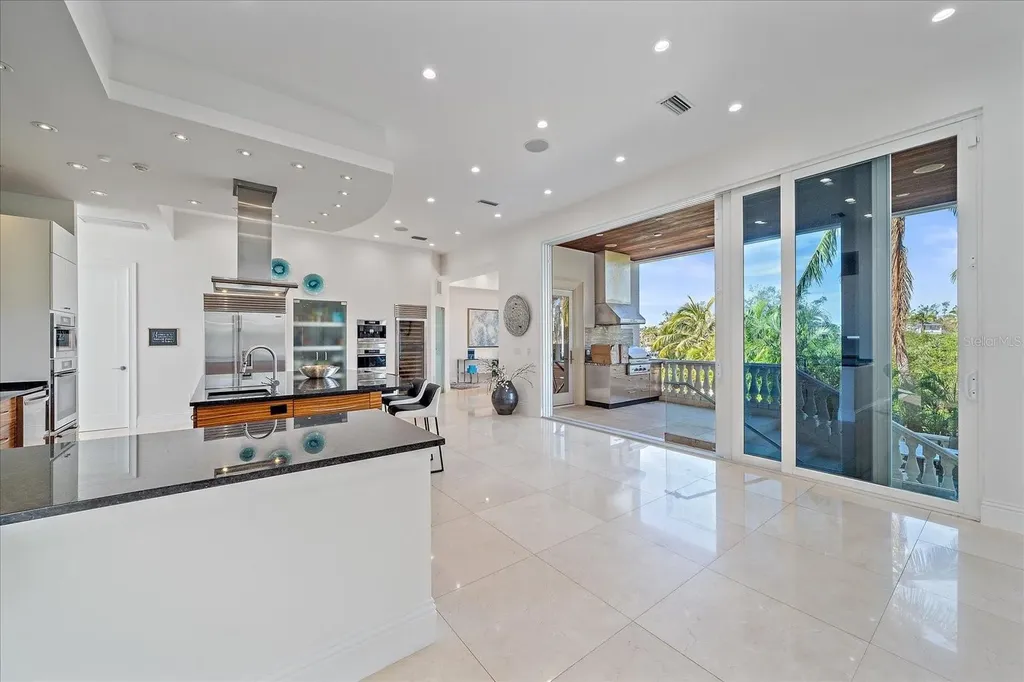 4136 Roberts Point Circle Sarasota FL 34242