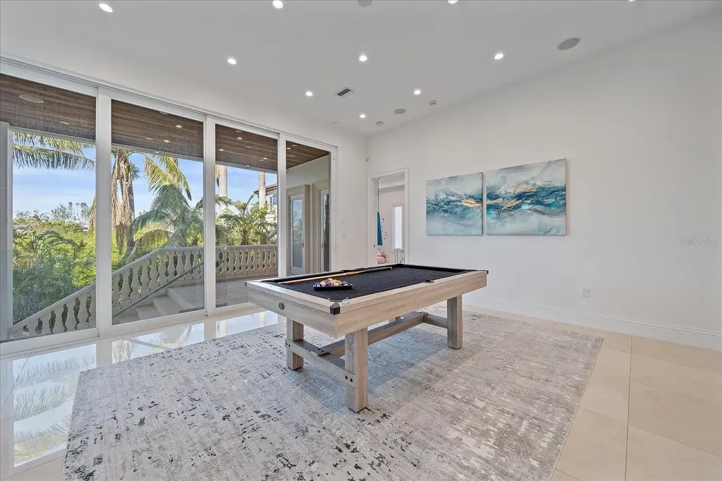 4136 Roberts Point Circle Sarasota FL 34242