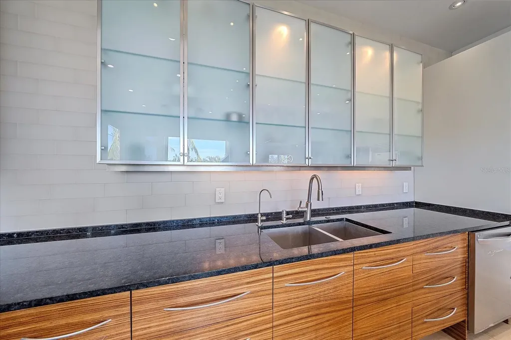 4136 Roberts Point Circle Sarasota FL 34242