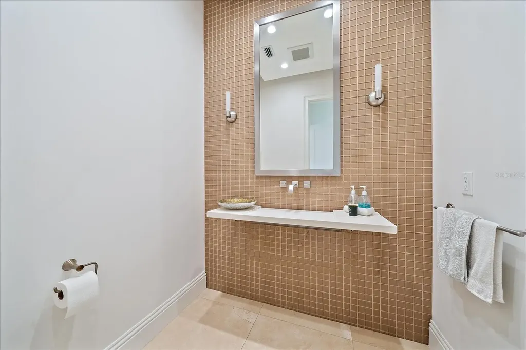 4136 Roberts Point Circle Sarasota FL 34242