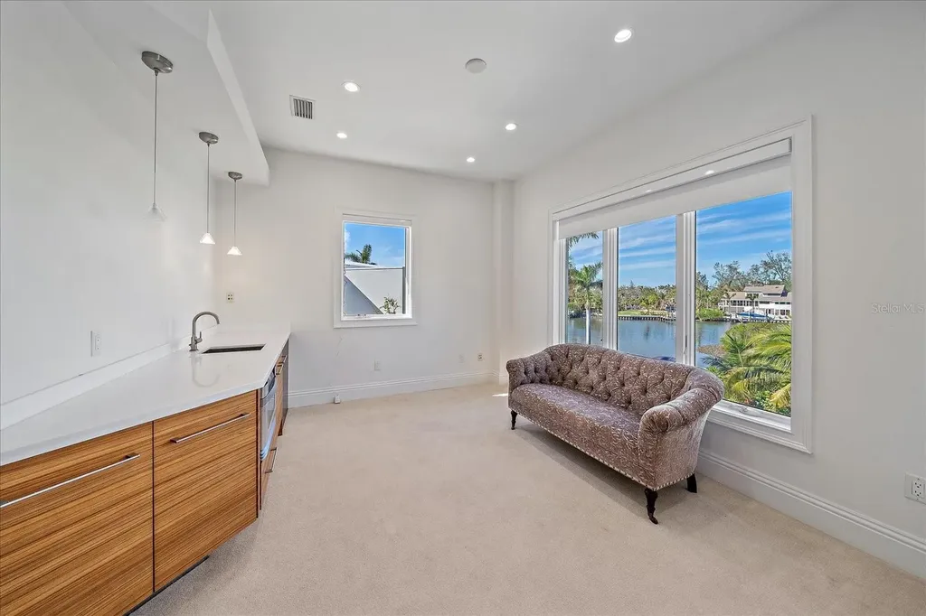 4136 Roberts Point Circle Sarasota FL 34242