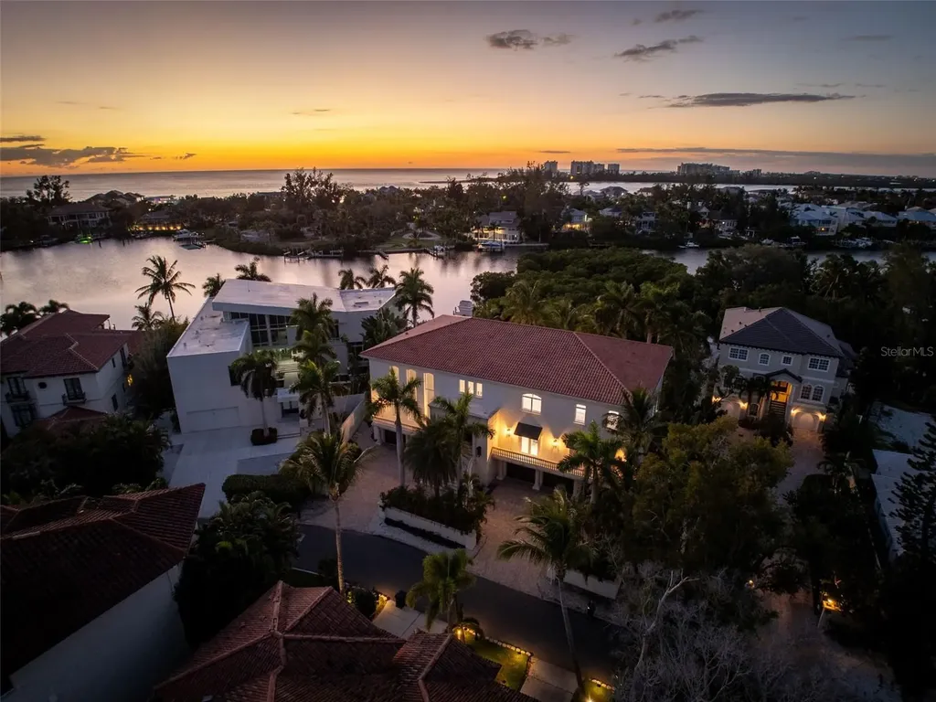 4136 Roberts Point Circle Sarasota FL 34242