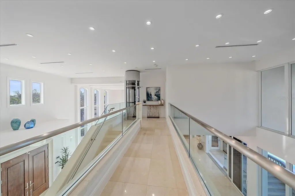 4136 Roberts Point Circle Sarasota FL 34242