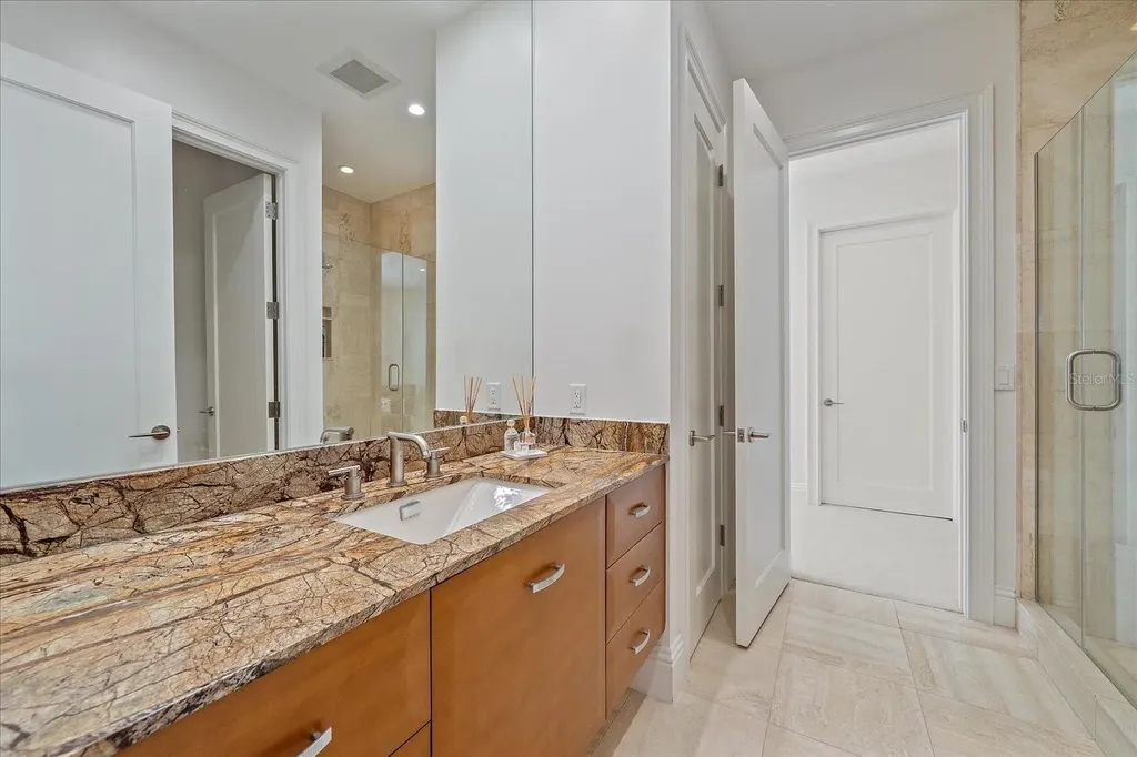 4136 Roberts Point Circle Sarasota FL 34242