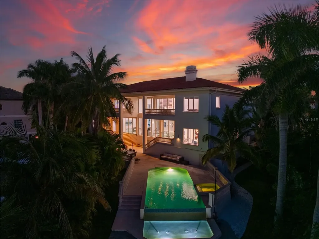 4136 Roberts Point Circle Sarasota FL 34242