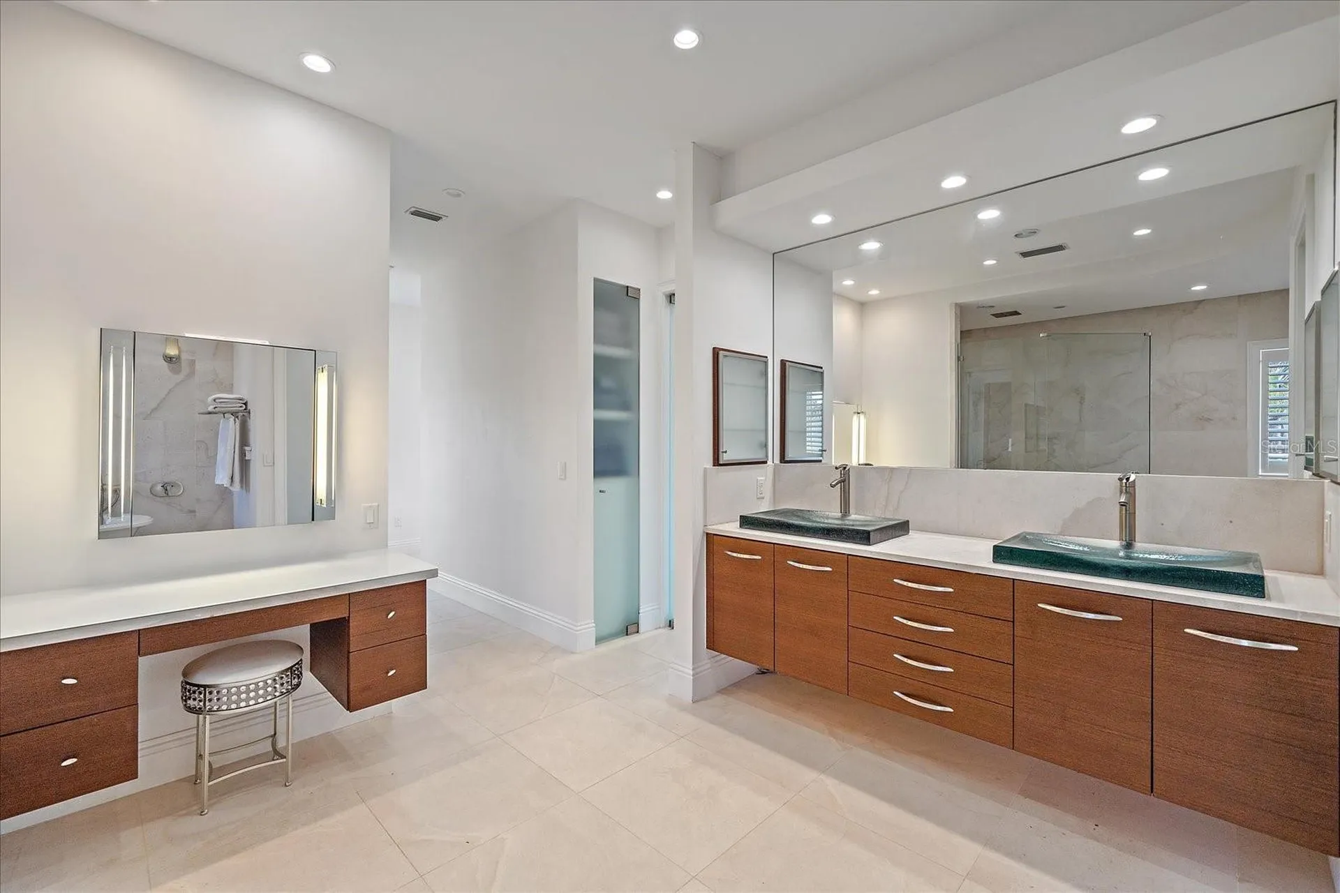 4136 Roberts Point Circle Sarasota FL 34242