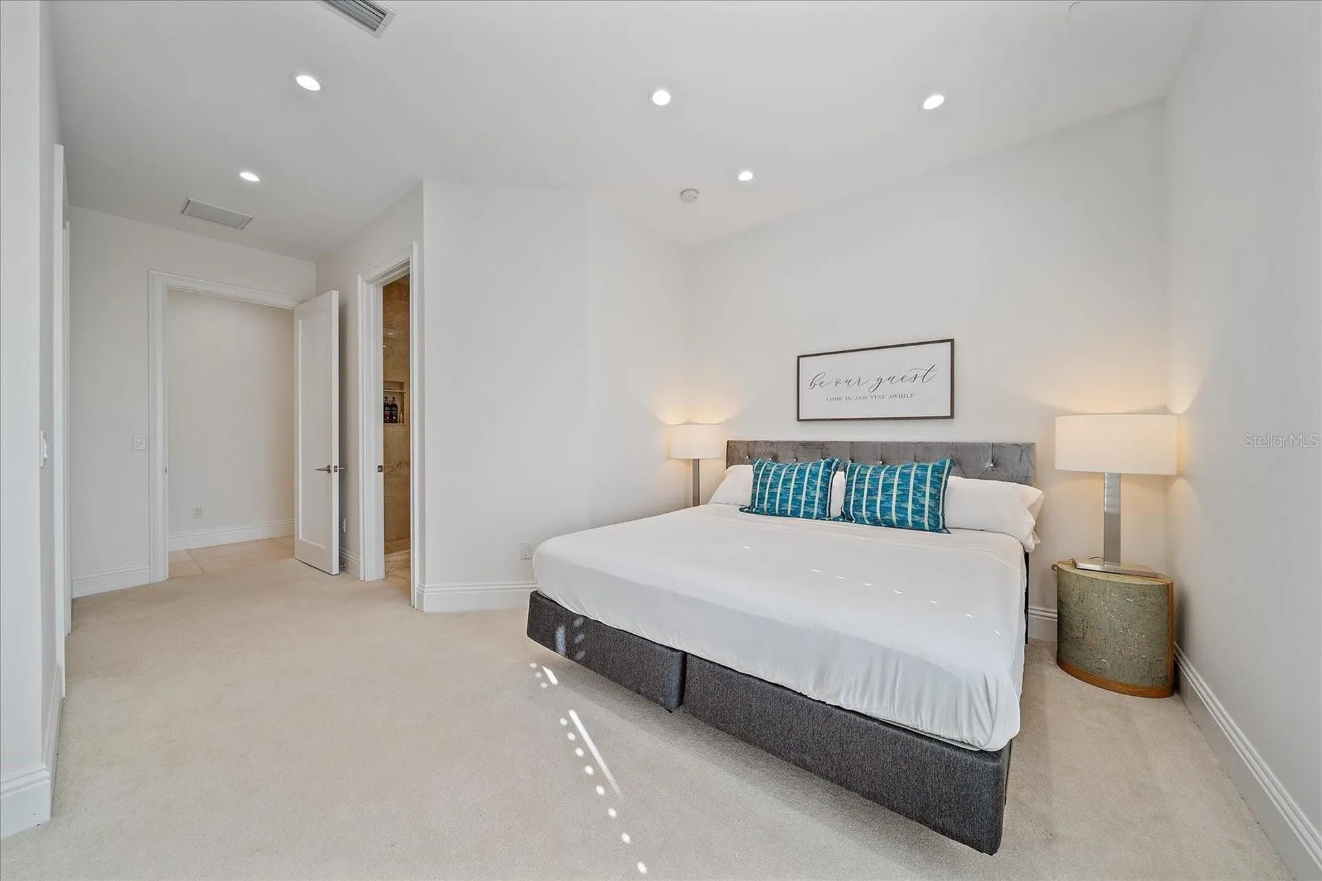 4136 Roberts Point Circle Sarasota FL 34242