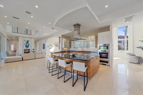 4136 Roberts Point Circle Sarasota FL 34242