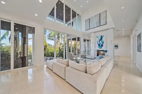 4136 Roberts Point Circle Sarasota FL 34242