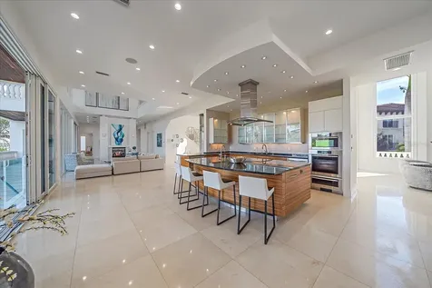 4136 Roberts Point Circle Sarasota FL 34242