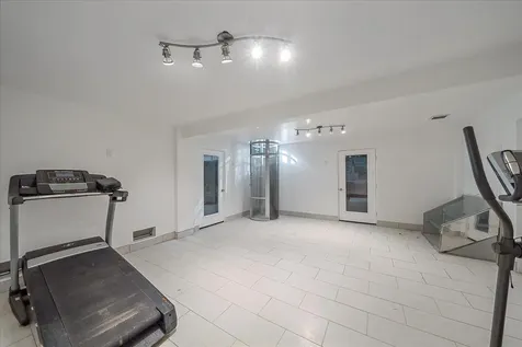 4136 Roberts Point Circle Sarasota FL 34242