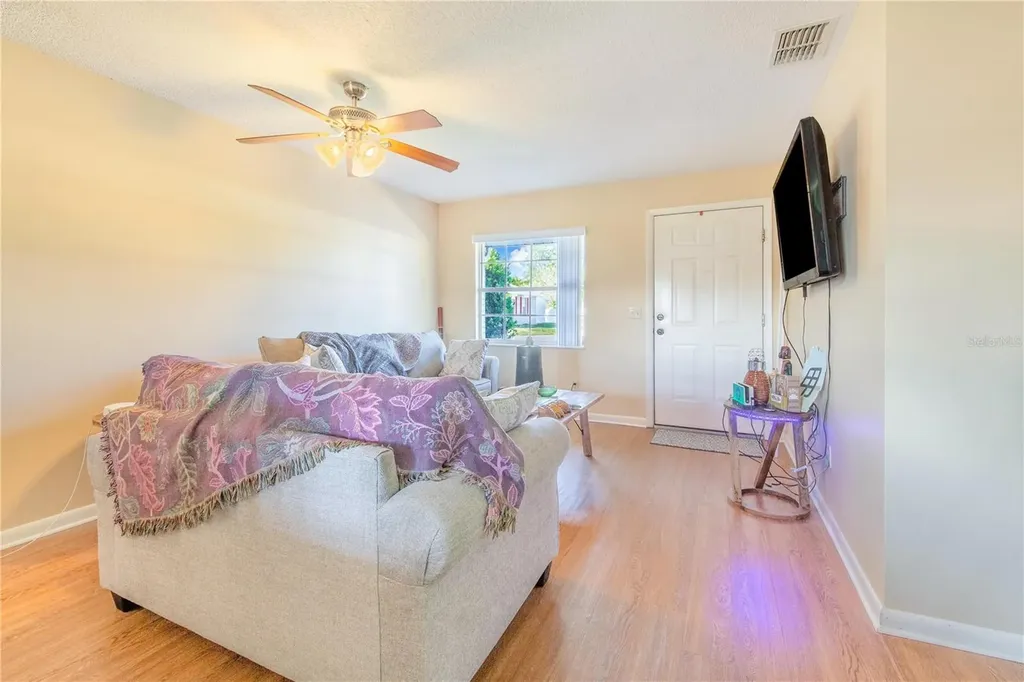 1413 Thousand Roses Drive S Lake Wales FL 33853