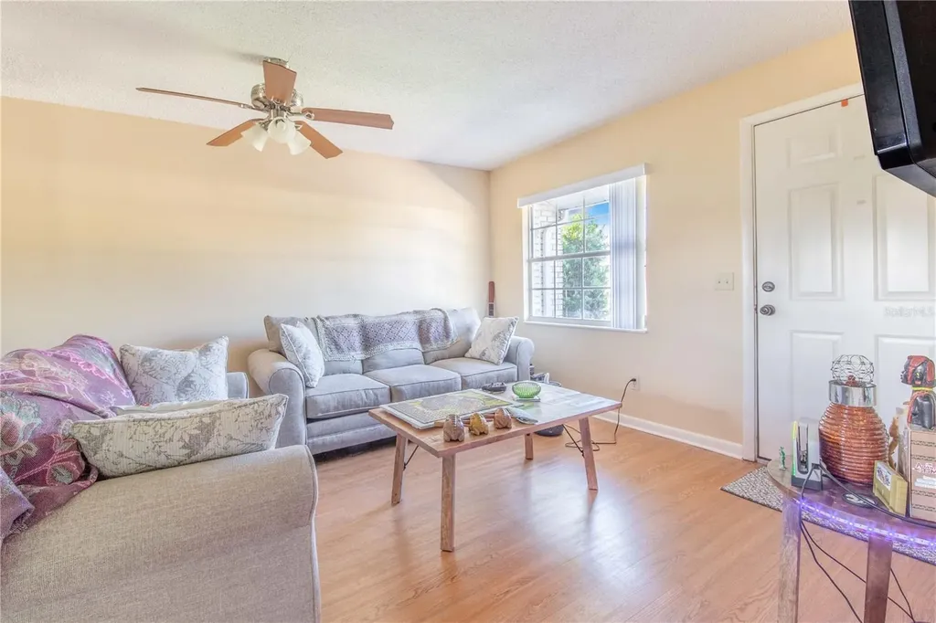 1413 Thousand Roses Drive S Lake Wales FL 33853