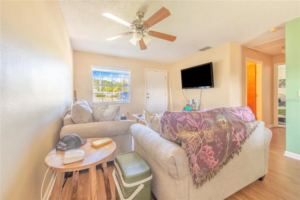 1413 Thousand Roses Drive S Lake Wales FL 33853