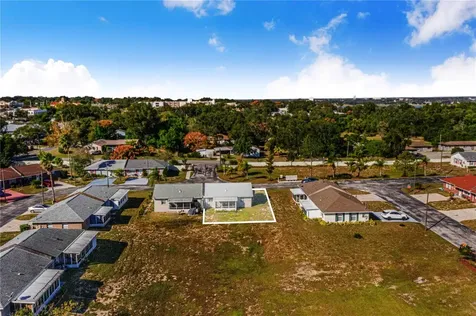 1413 Thousand Roses Drive S Lake Wales FL 33853