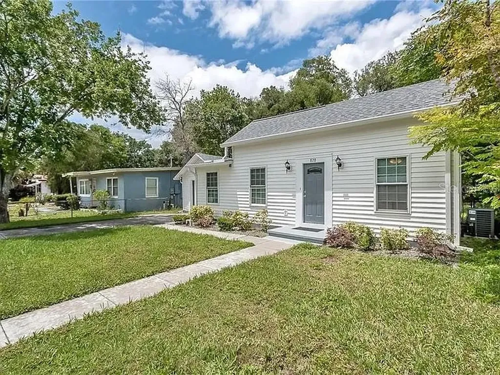 828 Magnolia Avenue Daytona Beach FL 32114