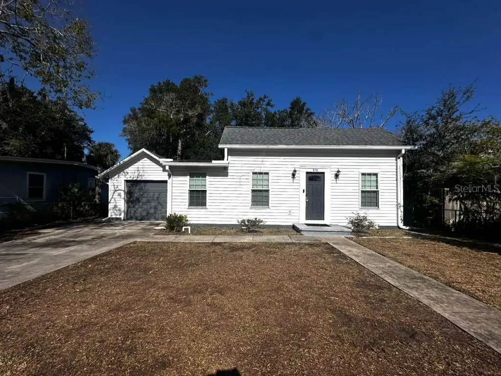 828 Magnolia Avenue Daytona Beach FL 32114