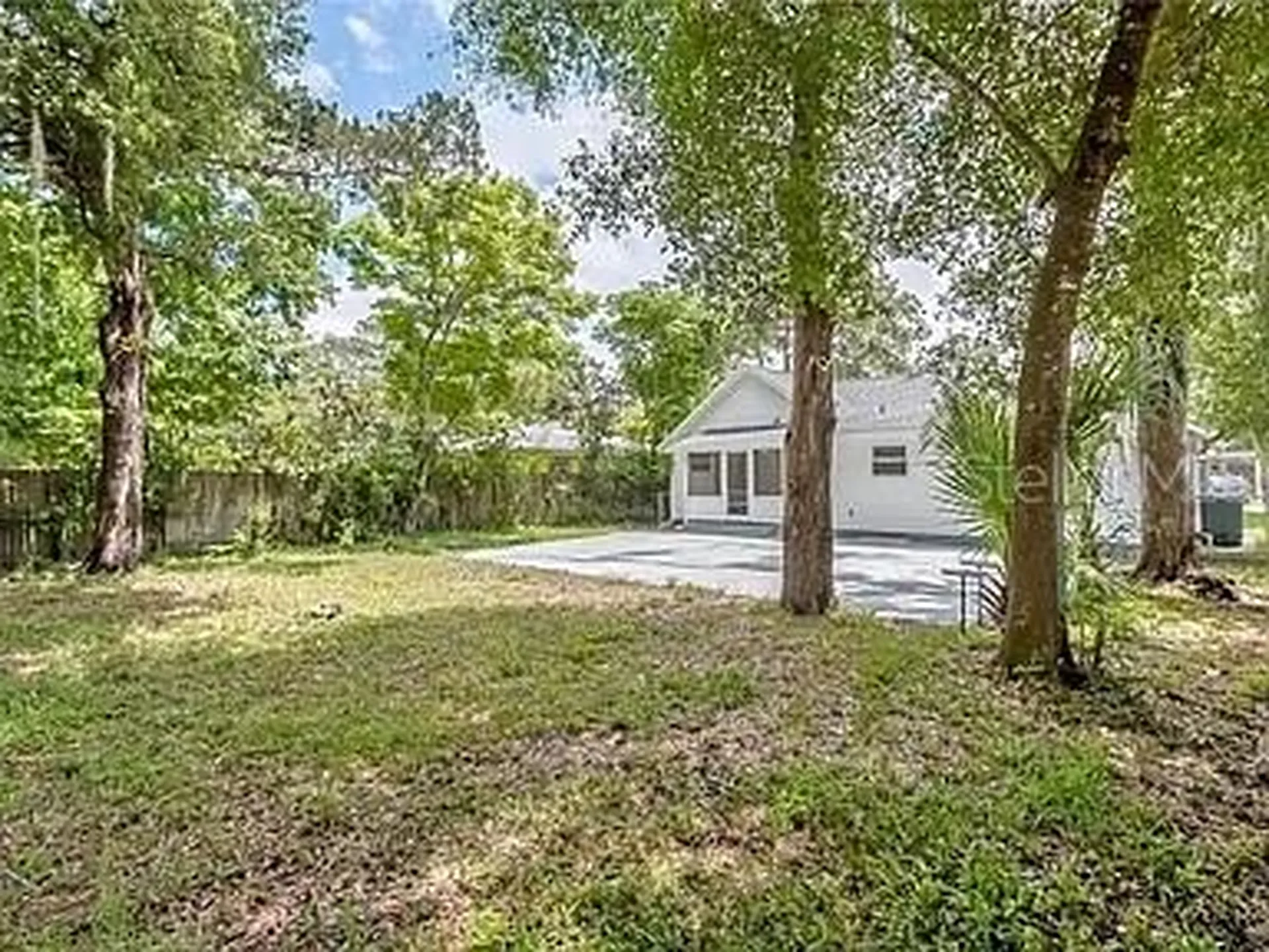828 Magnolia Avenue Daytona Beach FL 32114