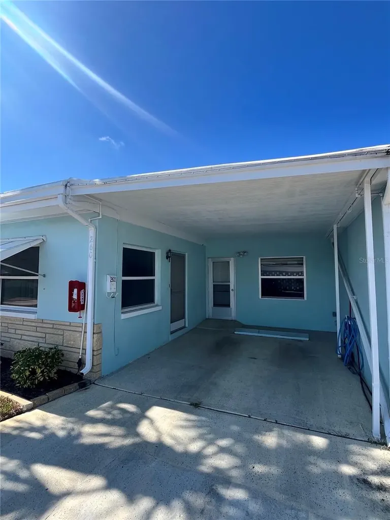 250 Rosery Road NW Largo FL 33770