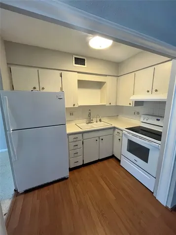 250 Rosery Road NW Largo FL 33770