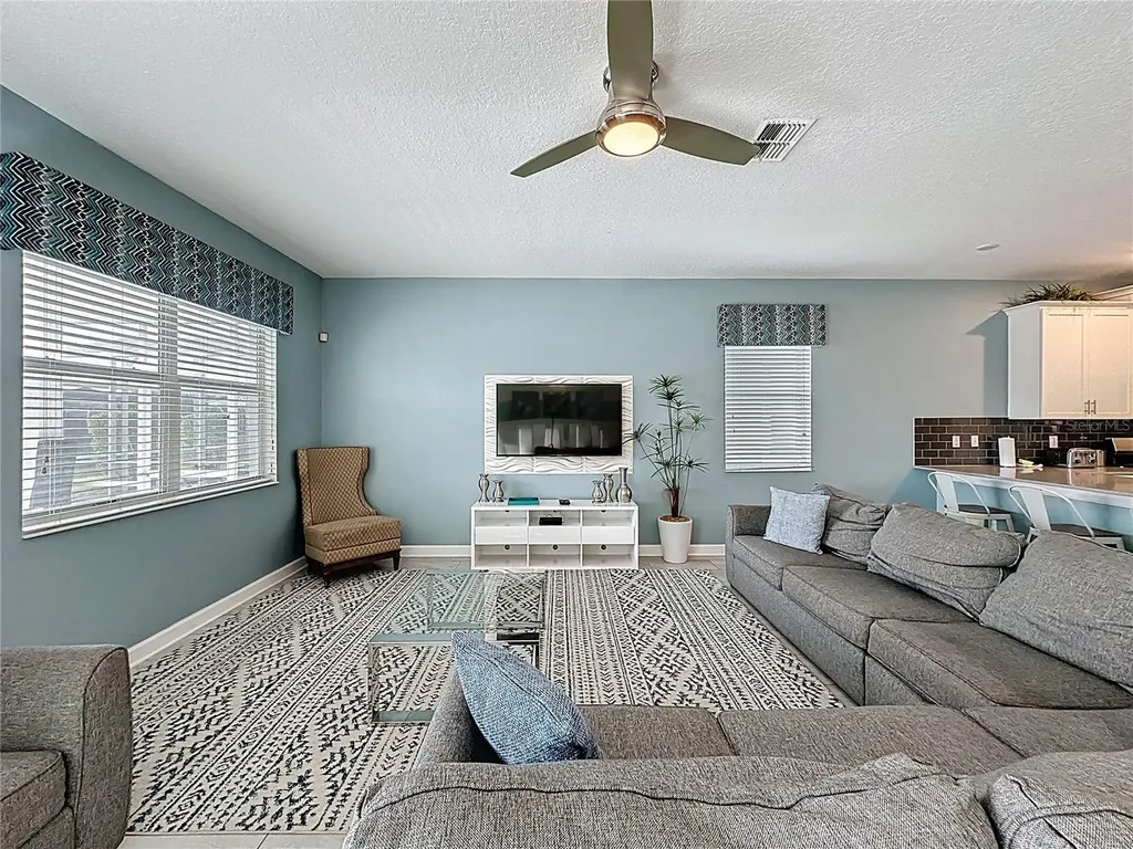 8906 Stinger Drive Davenport FL 33896