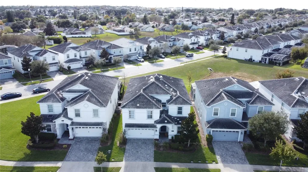 8906 Stinger Drive Davenport FL 33896