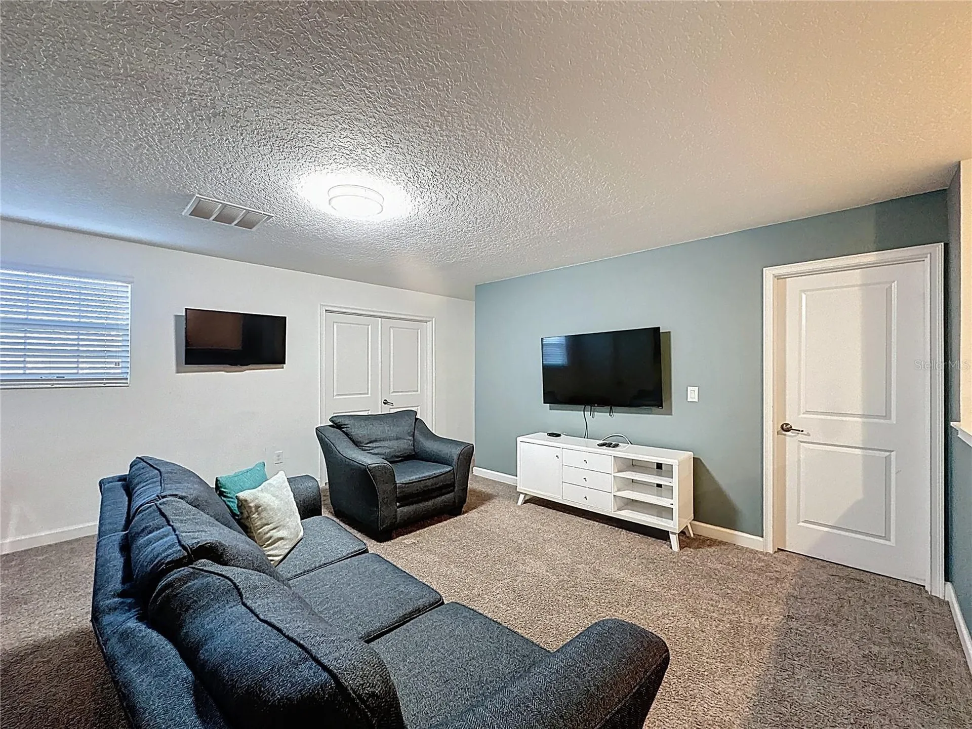 8906 Stinger Drive Davenport FL 33896