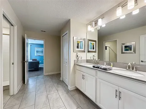 8906 Stinger Drive Davenport FL 33896