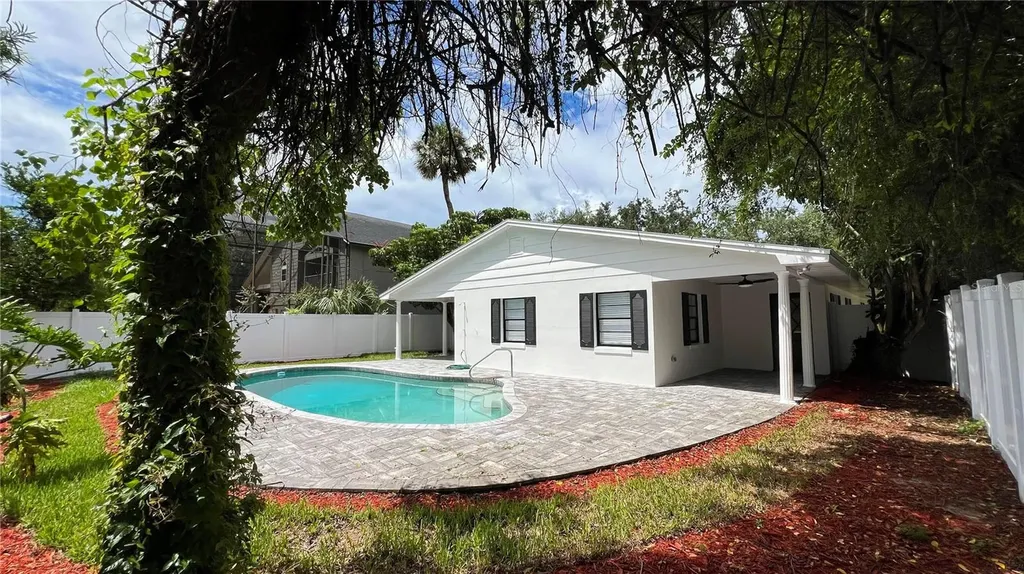 1124 Munster Street Orlando FL 32803