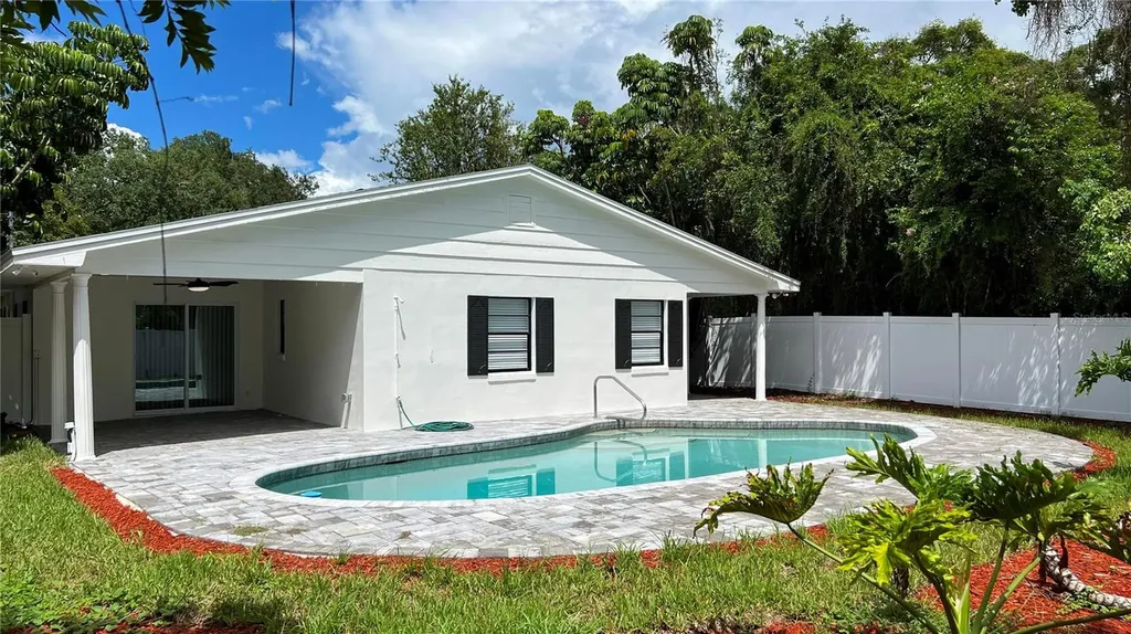1124 Munster Street Orlando FL 32803