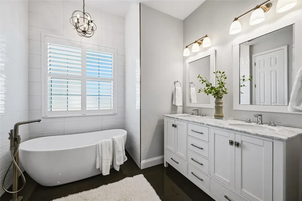 4078 65th Place E Sarasota FL 34243