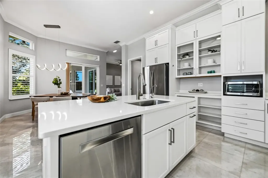 4078 65th Place E Sarasota FL 34243