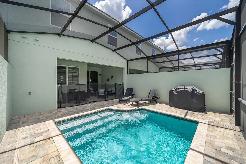 1812 Tropical Palms Circle Kissimmee FL 34747