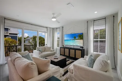 2213 Avenue C Bradenton Beach FL 34217