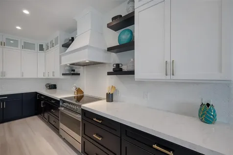 2213 Avenue C Bradenton Beach FL 34217