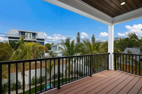 2213 Avenue C Bradenton Beach FL 34217